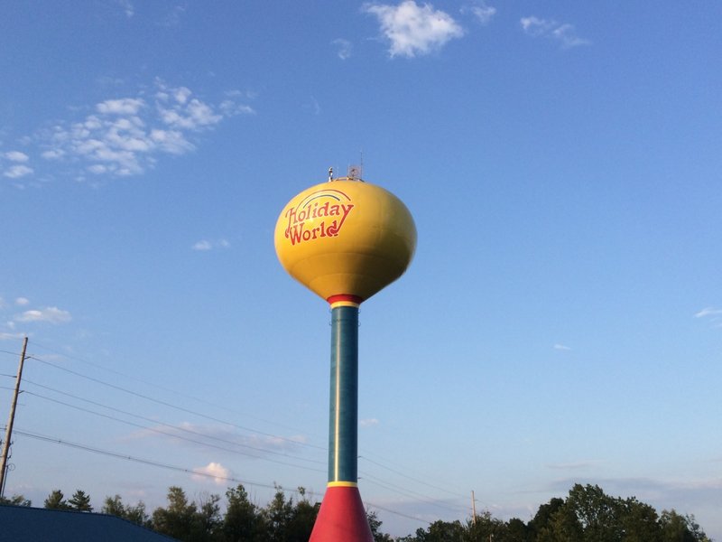Holiday World Water Tower.JPG (523.88 KiB) Viewed 332 times Holiday World Water Tower.JPG