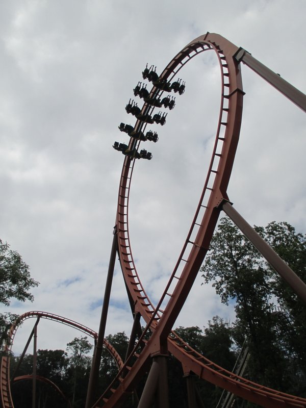 Thunderbird Vertical Loop (Side).JPG (687.24 KiB) Viewed 332 times Thunderbird Vertical Loop (Side).JPG