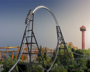 full-throttle-six-flags-magic-mountain-2013-roller-coaster-sm.jpg