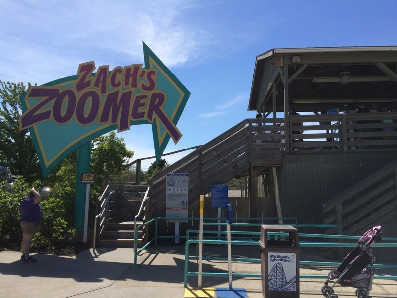 Zach's Zoomer.JPG (753.63 KiB) Viewed 6175 times Zach's Zoomer.JPG