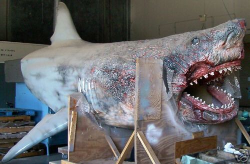 Jaws on ? This is too cool. - Random, Random, Random - Theme Park Review