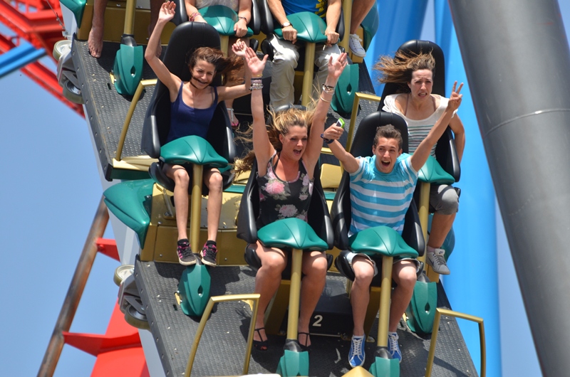 Parc D Attractions Accidentel Upskirt Oups Photo Porno