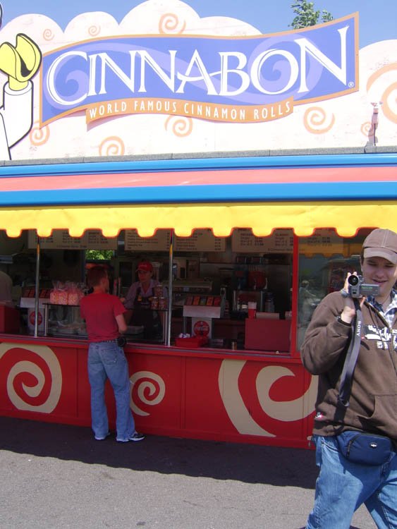 03-cinnabun.thumb.jpg.2a95c97d733e0a6549632d7ef1492aee.jpg