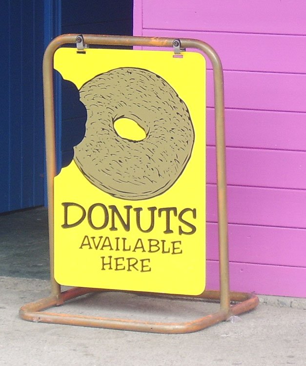 04-donuts.thumb.jpg.c25a4e2119f70a5504cbbc4da1af501a.jpg