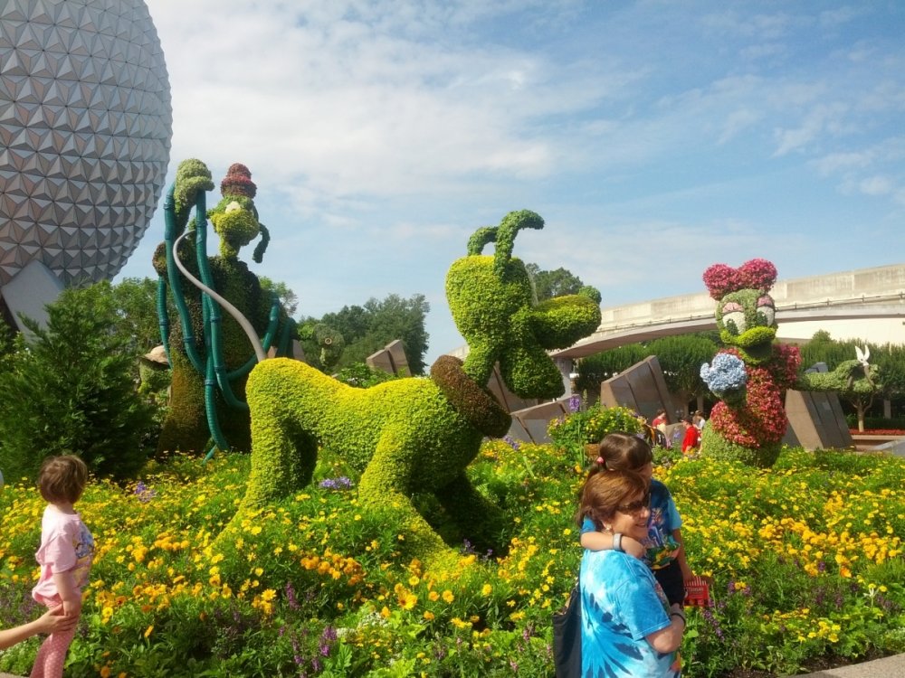 04_epcot.thumb.jpg.29451a9980735a01d87fa1093347dade.jpg