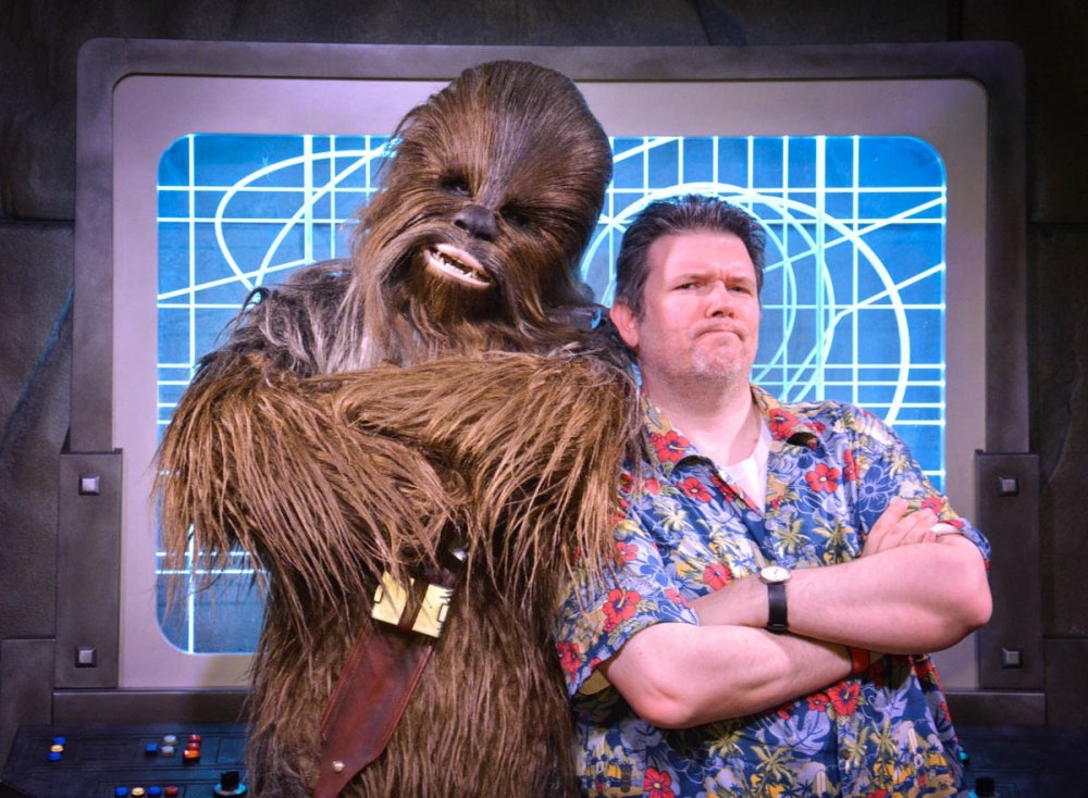 1010772601_Orlando2016-093-TomundChewbacca.thumb.jpg.713804d6ae0336590995fcd63b7e0c4b.jpg