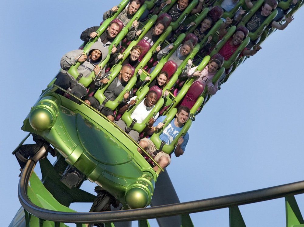 1042561897_The-Incredible-Hulk--The-Ride-.thumb.jpg.1e2811d8a47ea3026b1df2c1d941ad42.jpg