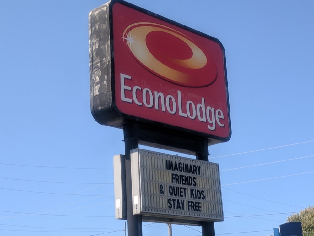 1077396033_EconoLodge.thumb.jpg.ae54f7fe0c953972524cf98651af7454.jpg