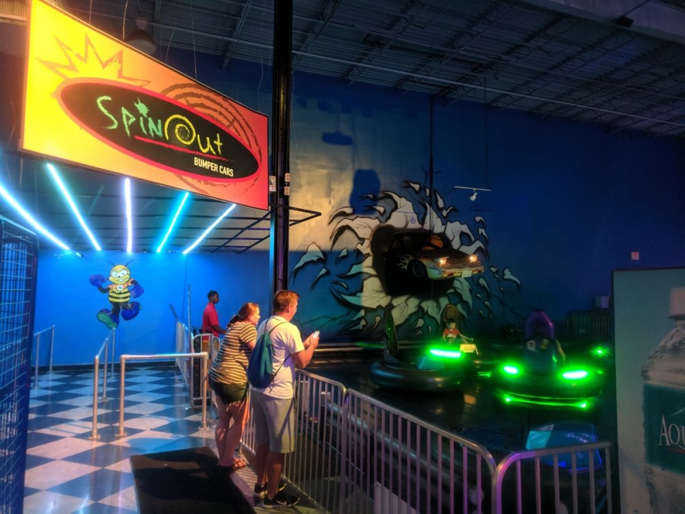 10907912_SpinOutBumperCars.thumb.jpg.78b072b28845cba081aaeb154b63d4d5.jpg