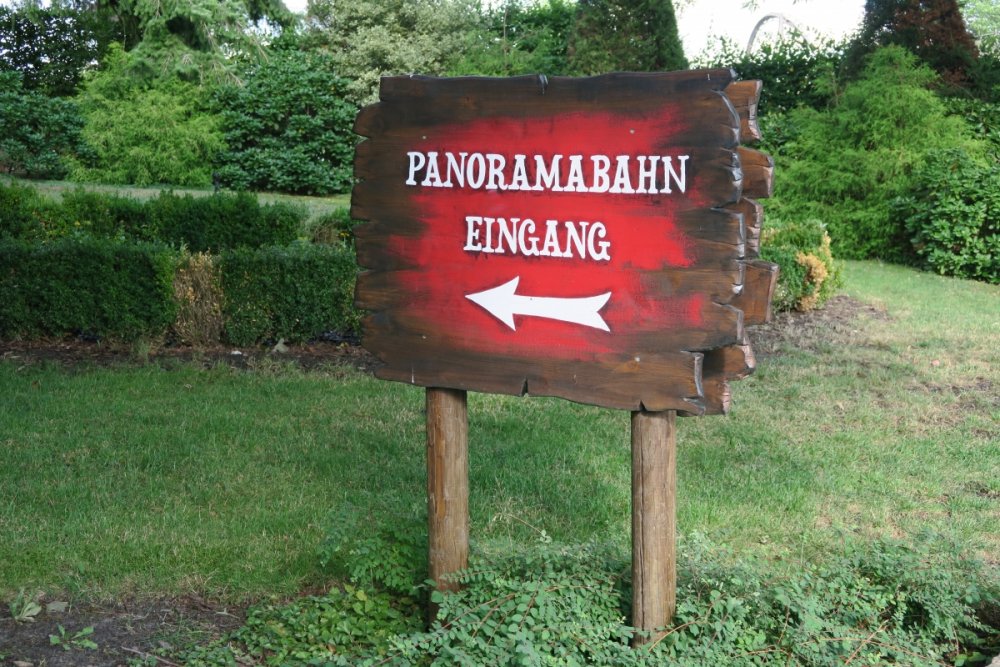 1107229325_PanoramabahnSign.thumb.JPG.5f9e6c3bc3b394c3fd779b87104c7a4c.JPG