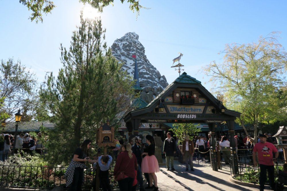 1122914652_MatterhornEntrance.thumb.jpg.756d36b2737a3809a99458ba11c4e02c.jpg