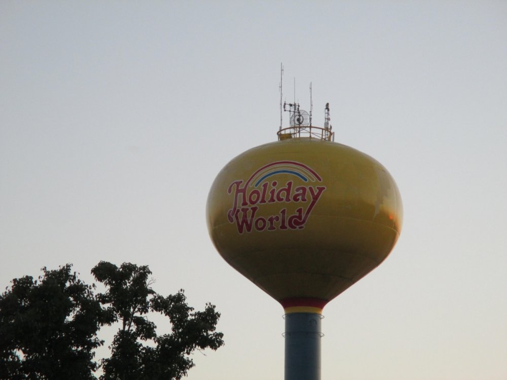 1123498976_WaterTower(Close).thumb.jpg.0d602e108fc25bd508b0c8f1f9e1b9e7.jpg