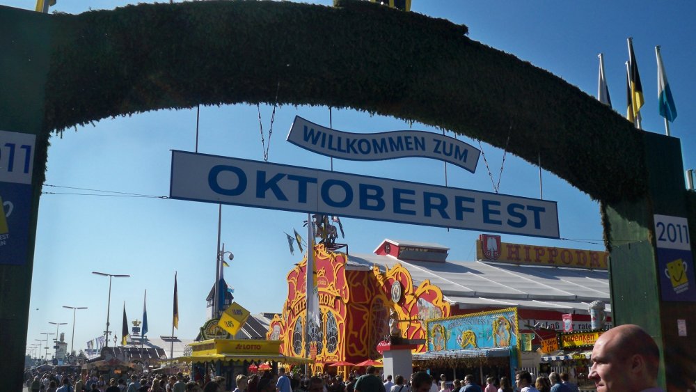 1178181165_Oktoberfest2011085.thumb.JPG.f844d907366599723f2d6e4c4ae112eb.JPG
