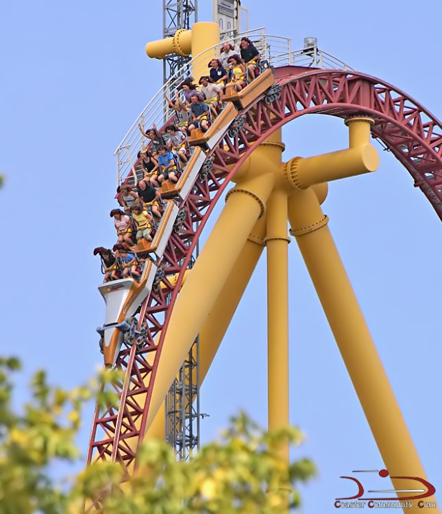 1209840768_TopThrillDragster_001.thumb.jpg.29da86f3e5602e59f396c3f232580a05.jpg