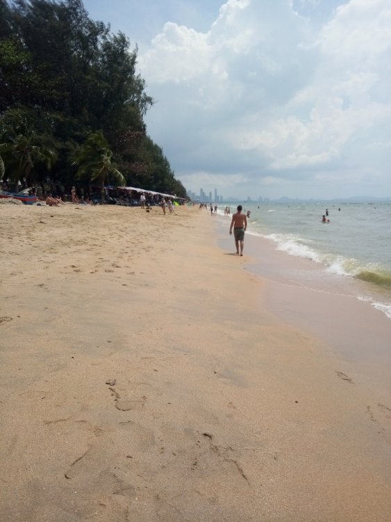 1230699370_PattayaBeach.thumb.jpg.90906738561d84a5f1944c0f563fdad3.jpg