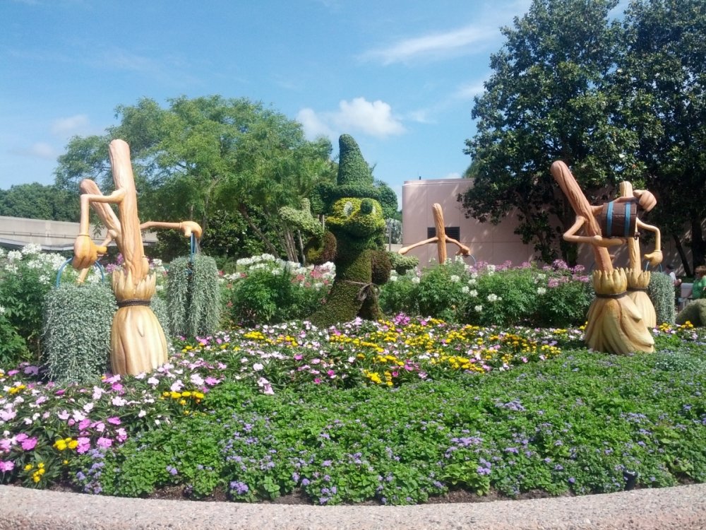 12_epcot.thumb.jpg.451eac778459cd8aeae91be9cd983302.jpg