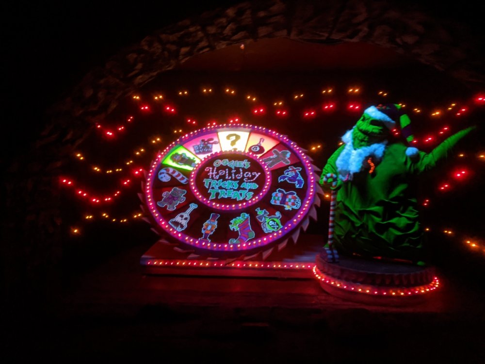1412428384_HauntedMansionHolidayOogieBoogie.thumb.jpg.97b41b46ecb6b29128f964e69bf58ccb.jpg