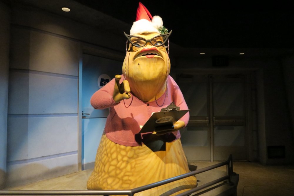 1420237083_MonstersInc_Roz.thumb.jpg.2510861c31bd28836c7b6cb039729113.jpg