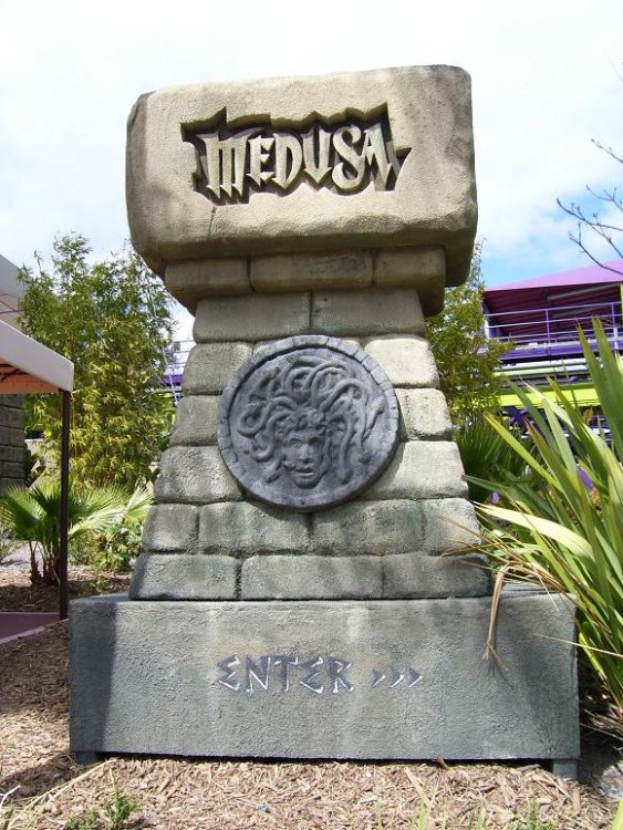 1443576245_MedusaSign.thumb.JPG.4df35c8a0a80be0f1db3278c7eb7f2e7.JPG
