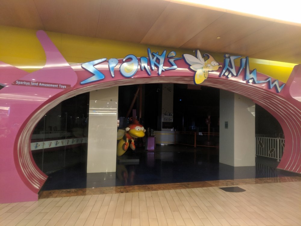 1460130525_SparkysEntrance.thumb.jpg.1c8283a4406924528054bcb82a78e293.jpg