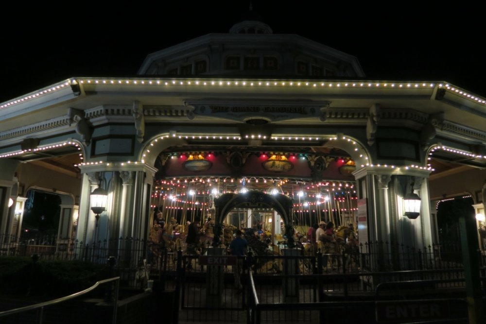1534287803_Carousel(Entrance).thumb.jpg.1794b9cd05db6667868ac0b49aa1804f.jpg