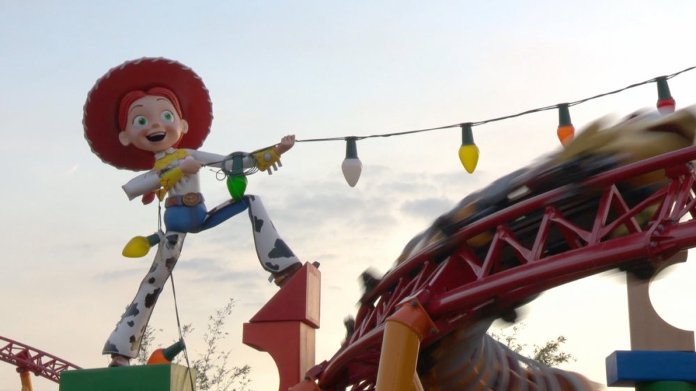 1561968052_toystoryland.thumb.jpg.fe792a9eaad19ee2d775757b835c6210.jpg