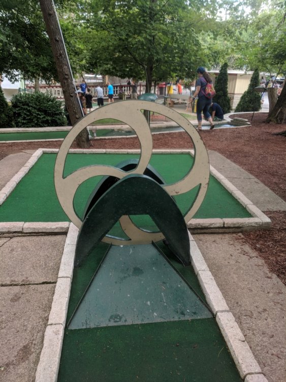 1568223026_MiniGolf2.thumb.jpg.1b57e68fc8a074608dc08dbda69b8de9.jpg