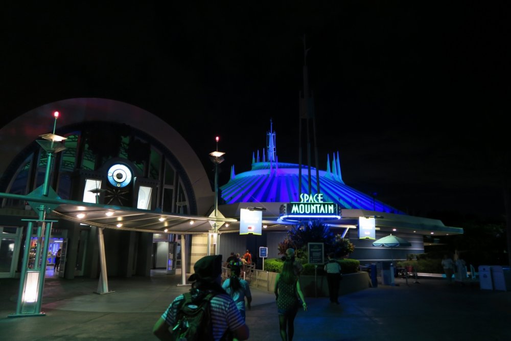 1574381786_SpaceMountain(Night).thumb.JPG.5ba7e3932170774372b2c4e78c3f2c90.JPG