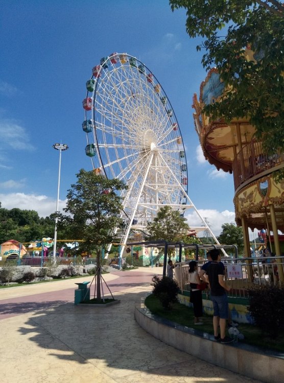 1606345613_HeyuanChildrensParkFerrisWheel.thumb.jpg.57695d70bfcccacc9b8e46747d1bdb7f.jpg