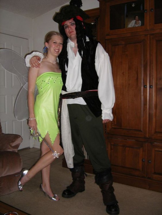 1628280626_TinkerbellandCaptainJackSparrow.thumb.JPG.b4f4ce73d5e8eeee3cc840358ad859a5.JPG