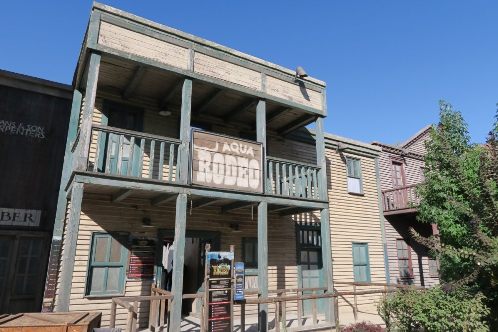 1673322132_AquaRodeoSign.thumb.JPG.c08335c16ff43f137b2501652361e011.JPG