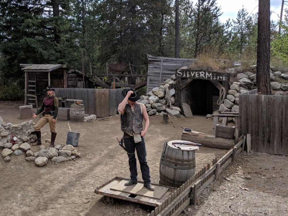 Photo TR: Silverwood with Erik & Smisty & Not Andrew - Theme Photo TR: Silverwood with Erik & Smisty & Not Andrew - Theme