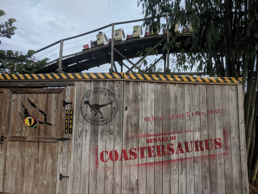 1697044171_CoastersaurusBeware.thumb.jpg.17a20ece0548f11ae6bf71ef94a79035.jpg