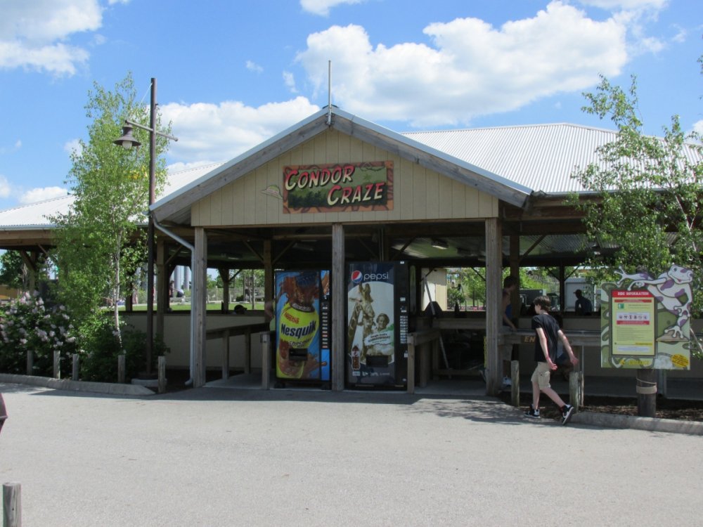 1716255932_Columbuszooandki047.thumb.JPG.4bbe406d461ee67b3fc65edc2d9bc950.JPG
