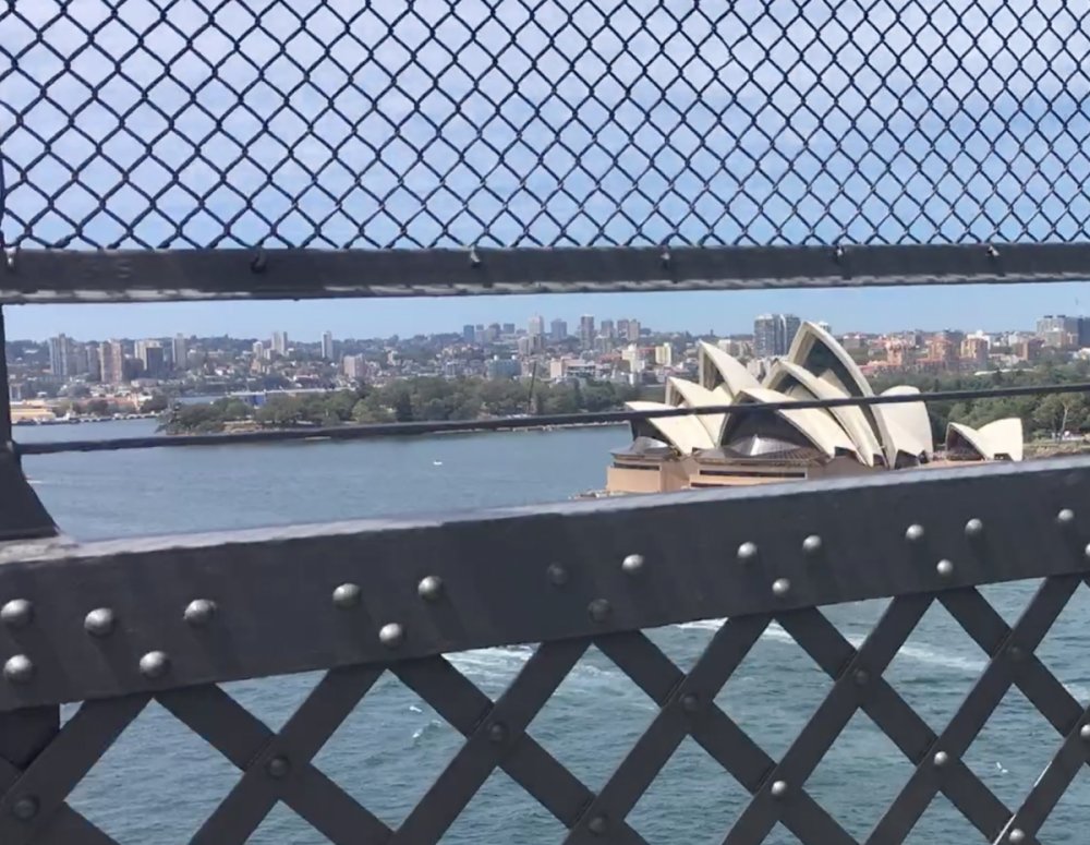 1742860259_SydneyBridgeOperaHouseView.thumb.png.f089873d545a4c53798038888c537e11.png