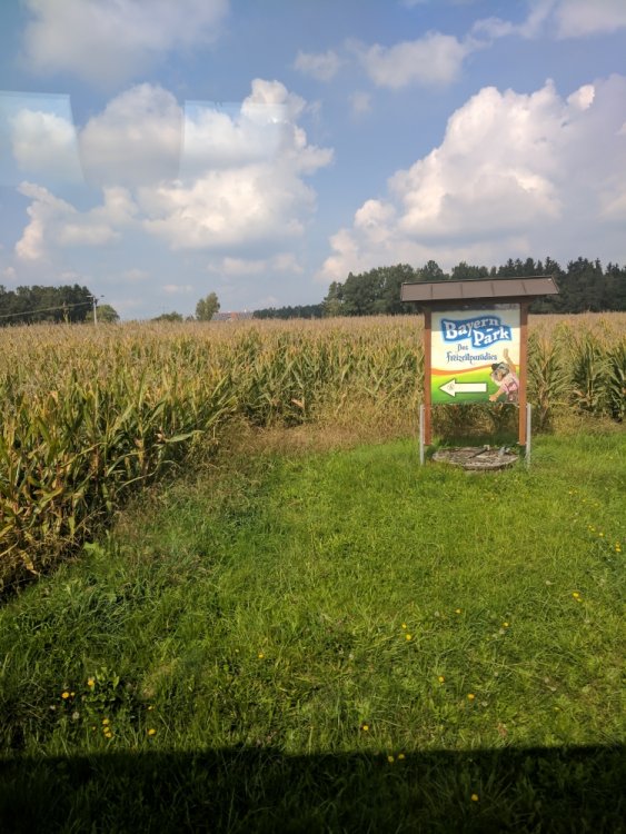 1760252364_BayernParkSign.thumb.jpg.686e60af14b3405fbcad450042dad71d.jpg