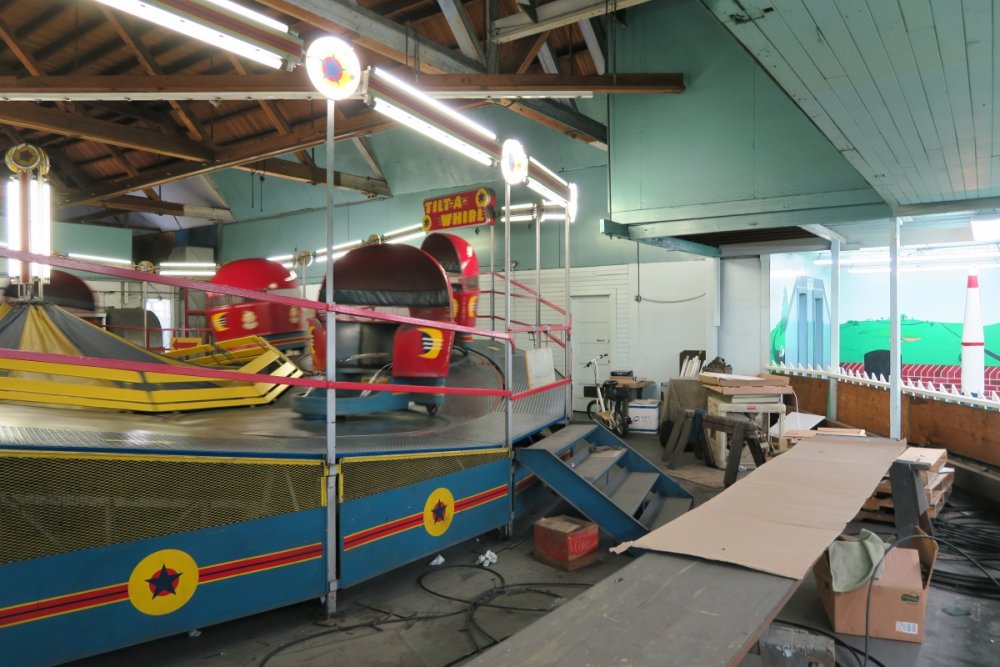 17602663_Tilt-a-Whirl(Side).thumb.JPG.df9a37d82aec9dccb04855947f62660a.JPG