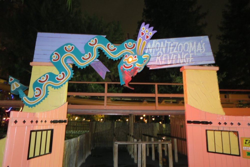 1766900043_MontezoomasRevengeEntrance.thumb.JPG.6ea8b9c413b3318373ee73b17e177c78.JPG