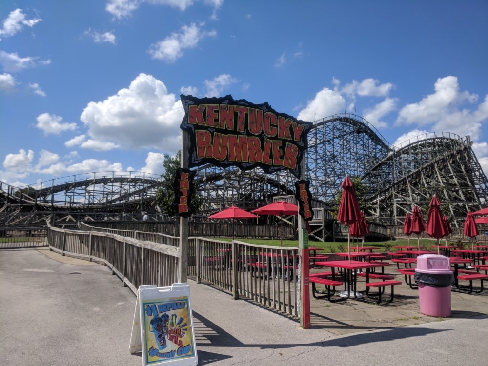 1801016665_KentuckyRumblerEntrance.thumb.jpg.c37316792a2d283d474b6dc6c190f094.jpg