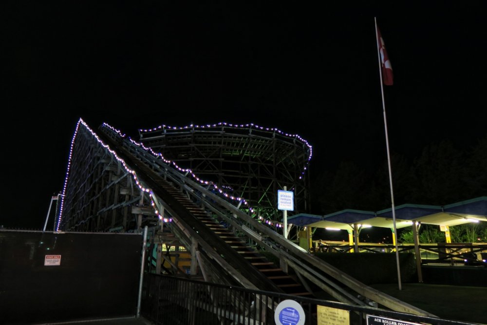 1806900915_CoasterNight.thumb.JPG.7e915ce0e08ac70434e4191f448a8096.JPG