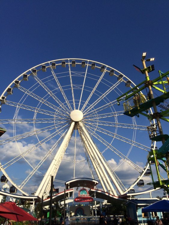 189841281_GreatSmokyMountainWheel(Day).thumb.JPG.1df7e1d8116290587e0d1bb1f7d7553f.JPG