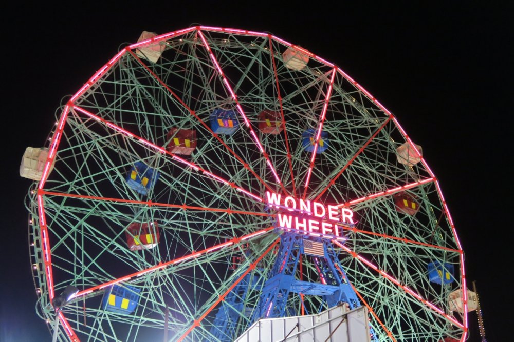 1986422140_WonderWheelNight(Side).thumb.JPG.ecf8d6ae08e04304ebf662f742bc88f7.JPG