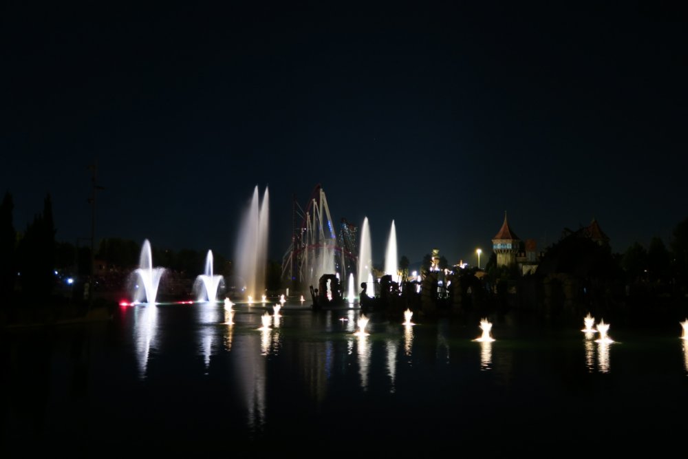 2010008313_Fountains2.thumb.JPG.efc7ad9bfef2fec896591ab6dd64cb92.JPG