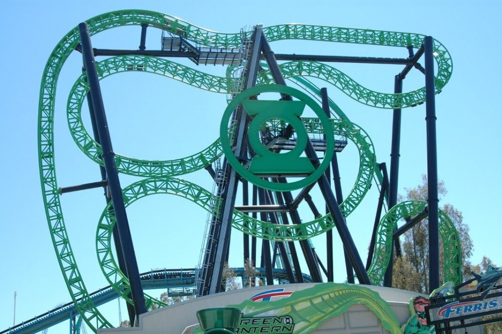 2040377549_GreenLanternFirstFlightrollercoaster(7).thumb.jpg.638c8cb1f29be530ef5f218351bc8ec3.jpg