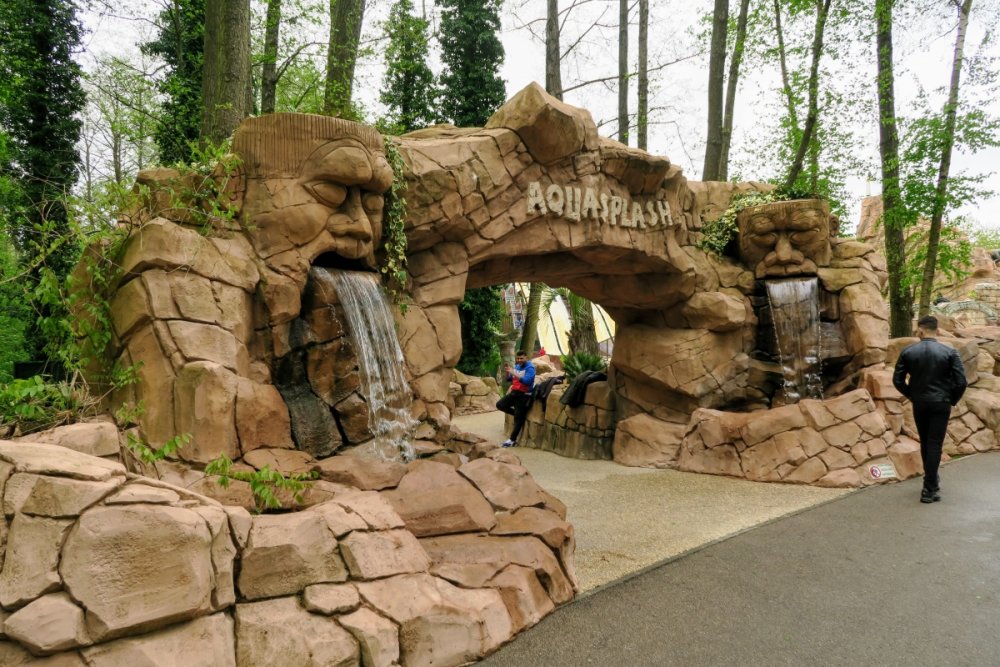 2054336382_AquaSplashEntrance.thumb.jpg.261a3ec9be9c7a43de56c9e119f754dd.jpg