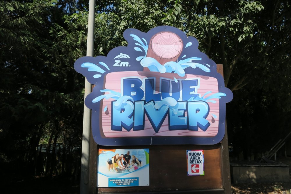 2062307851_BlueRiverSign.thumb.JPG.0fc72210a6461e788917836dddec4834.JPG