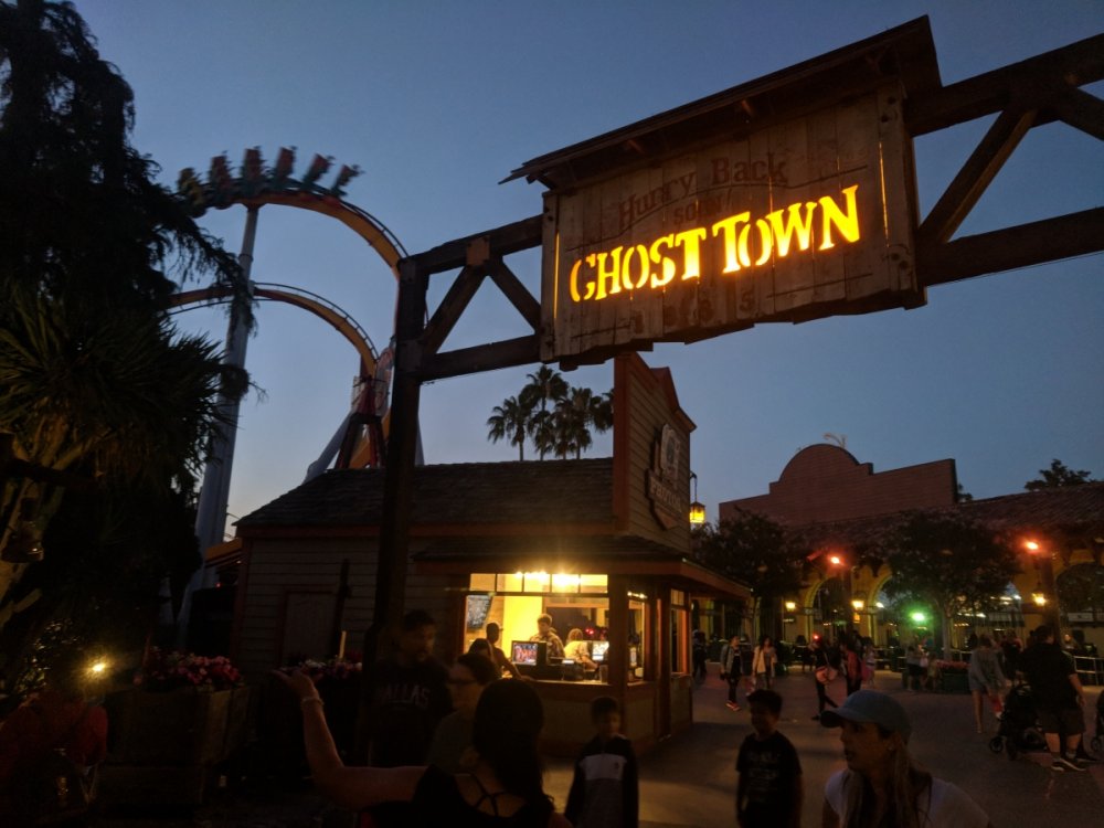 208385863_GhostTownNight.thumb.jpg.a16e7e97ddd9d9d63b5854d8f72dbf5e.jpg