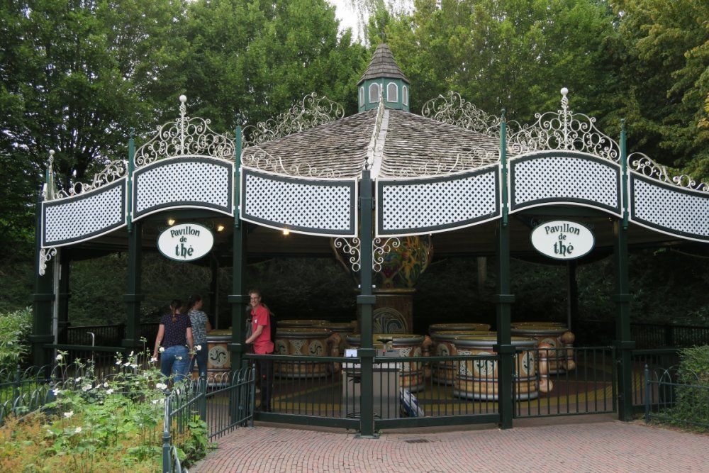 2127968384_PaviliondeThe.thumb.JPG.8a03057c4fa84144689bdeebd71a8f04.JPG