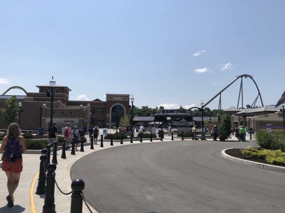 22933517_Hershey02.thumb.JPG.10f56021621cf2aa9be176249f82e4ff.JPG