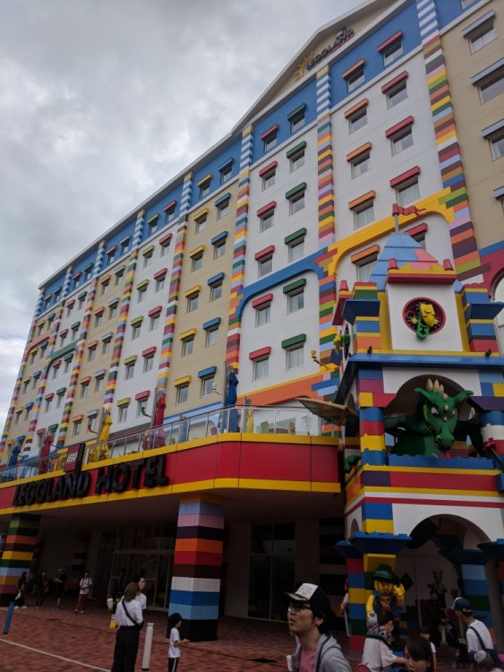 239395216_LegolandHotel.thumb.jpg.f13045095bb4ab98de5aedeb00343b17.jpg